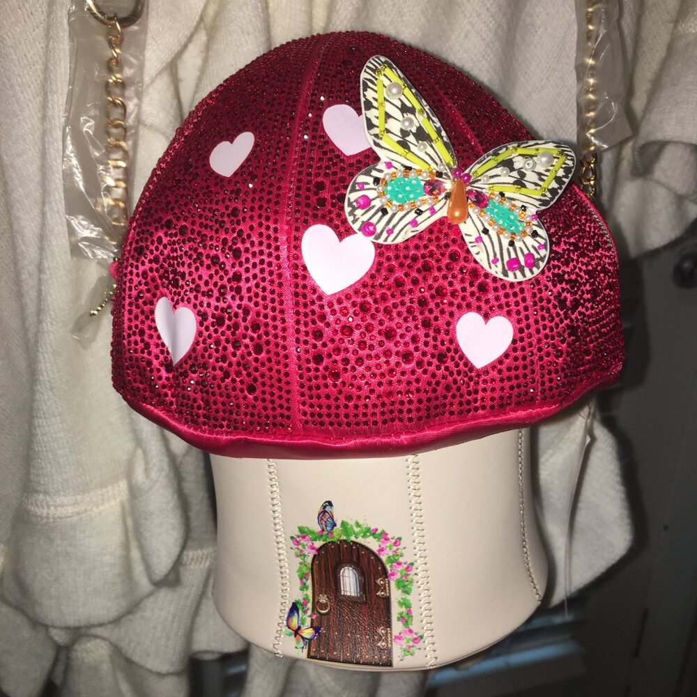 Betsey Johnson Mushroom Butterfly Crossbody Purse - So Unique  New - Picture 4 of 6